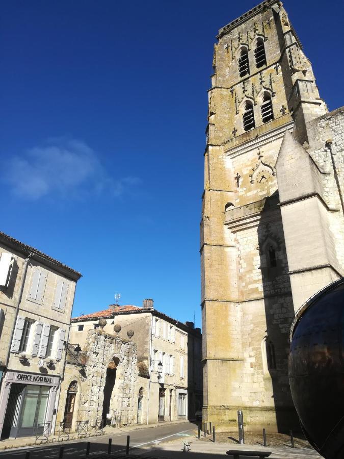 Gite De La Cathedrale - Лектур Екстер'єр фото
